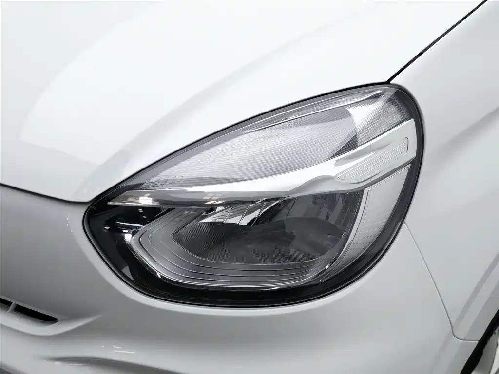 Roewe Clever 2022