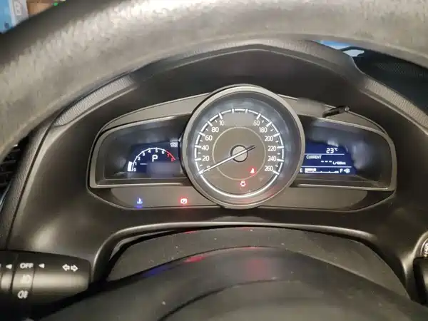 Mazda 3 Axela 2018