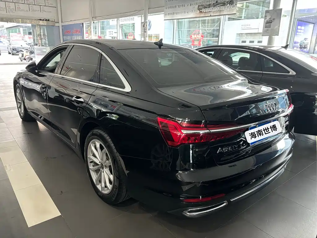 Audi A6L 2022