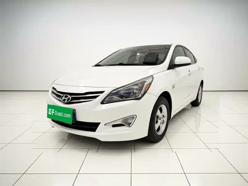 Hyundai Verna 2016 — фото 2