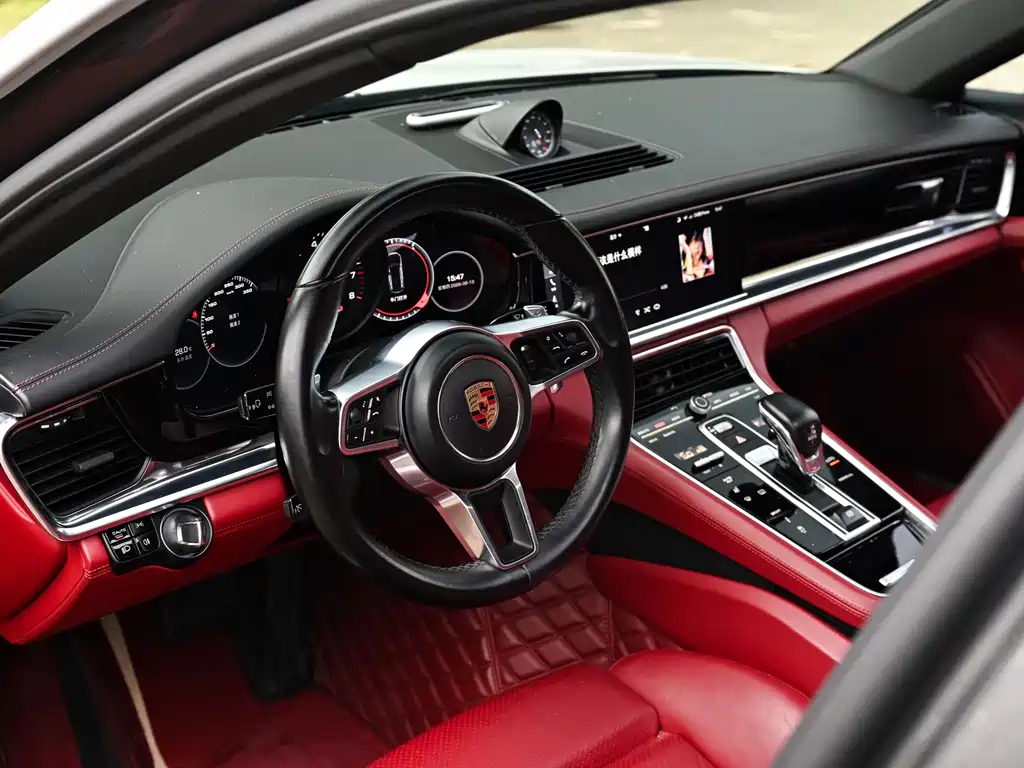 Porsche Panamera 2017 — фото 16