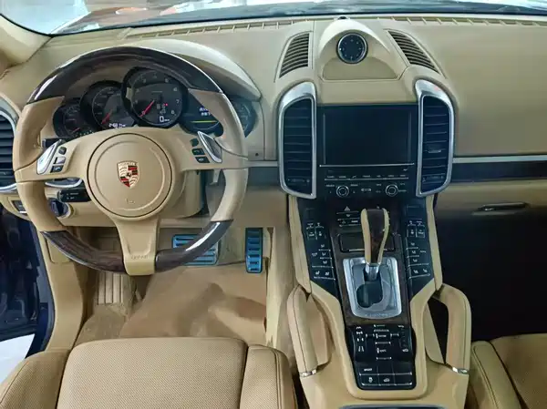 Porsche Cayenne 2012