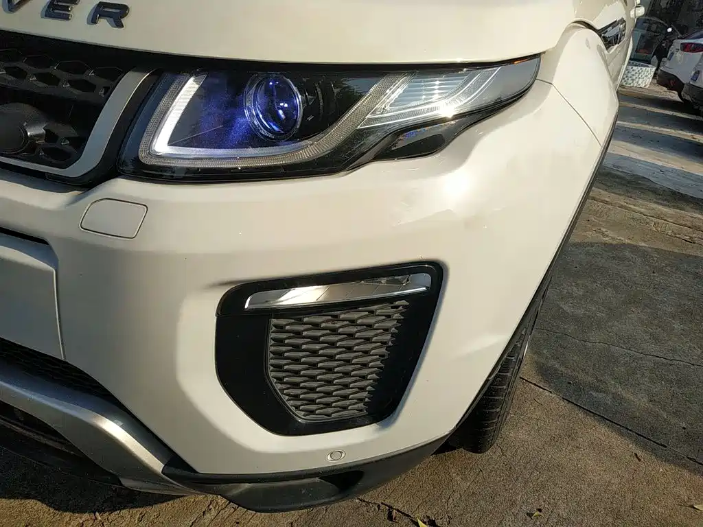 Land Rover Range Rover Evoque 2018 — фото 15