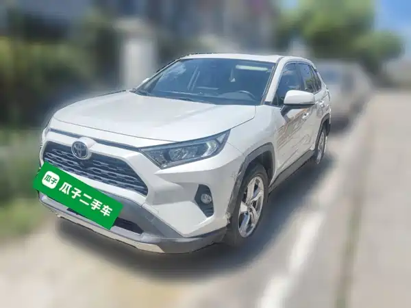 Toyota RAV4 2021