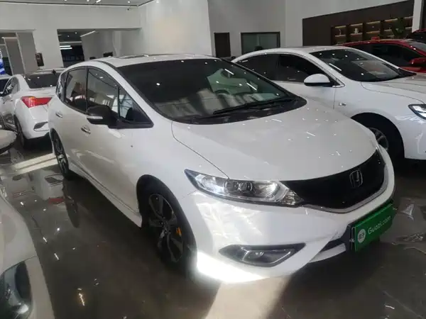 Honda Jade 2016