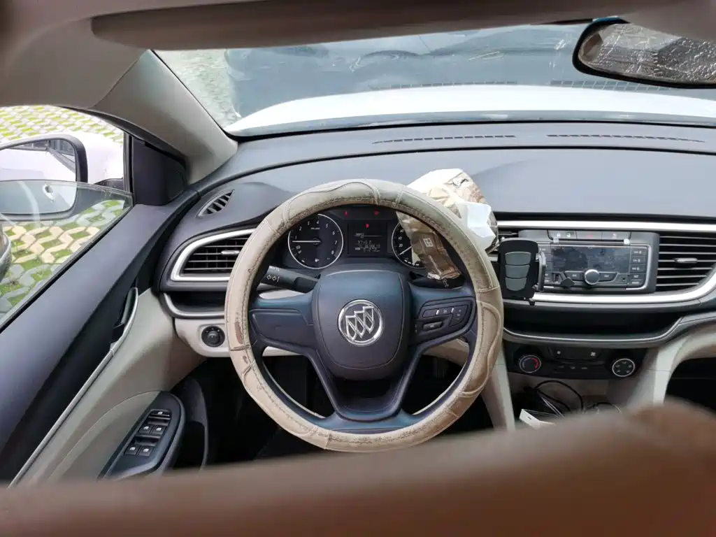 Buick Excelle 2016