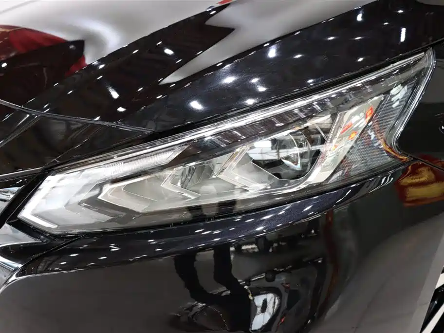 Nissan Teana 2021 — фото 18