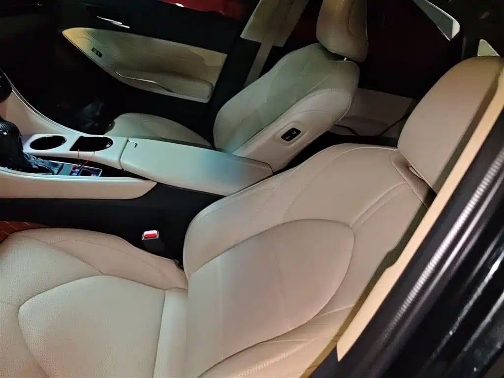 Toyota Avalon 2023 — фото 11