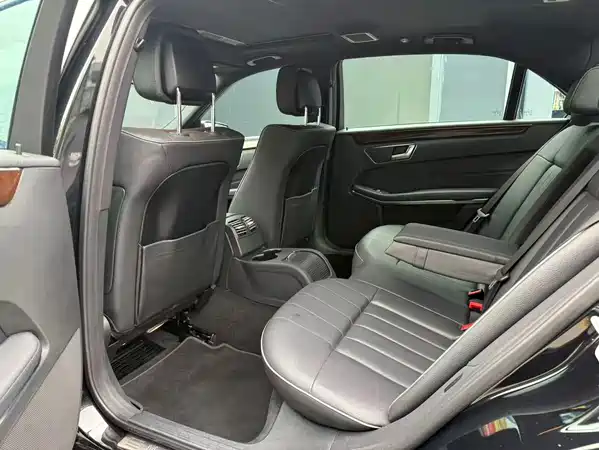 Mercedes-Benz E-Class 2015