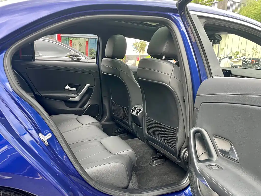 Mercedes-Benz A-Class 2020 — фото 21