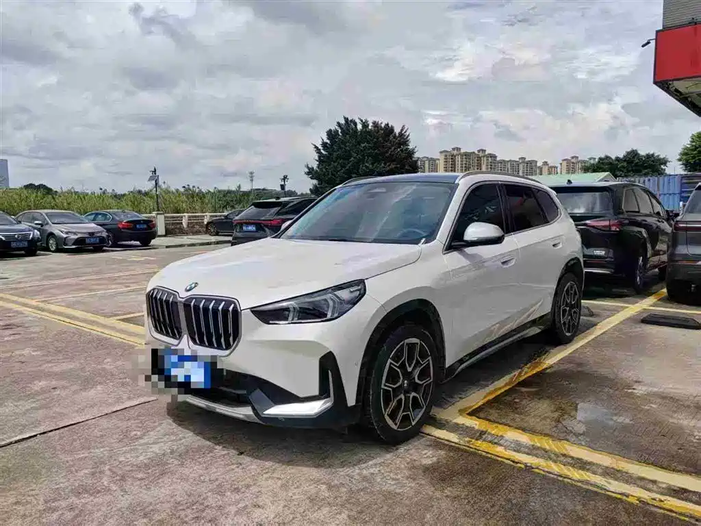 BMW X1 2024 — фото 1