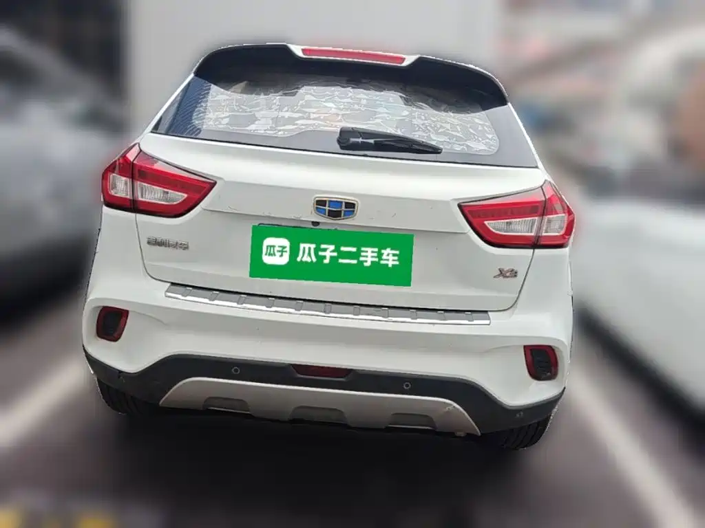 Geely Vision X3 2018 — фото 10