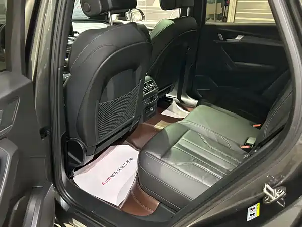 Audi Q5L 2024