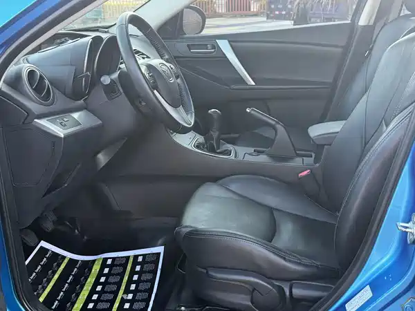 Mazda 3 Xingcheng 2013