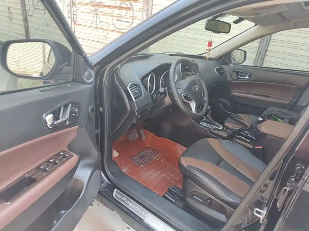 GAC Trumpchi GS5 Super 2014 — фото 16