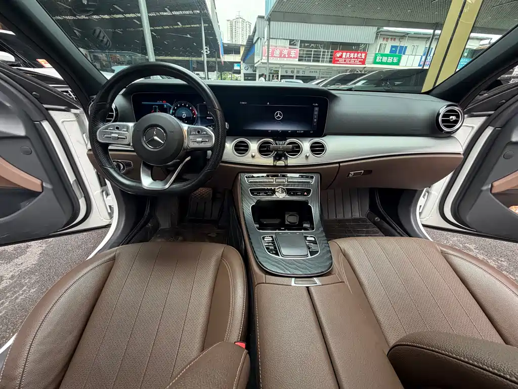 Mercedes-Benz E-Class 2020 — фото 14