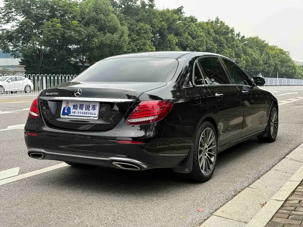 Mercedes-Benz E-Class 2020 — фото 10