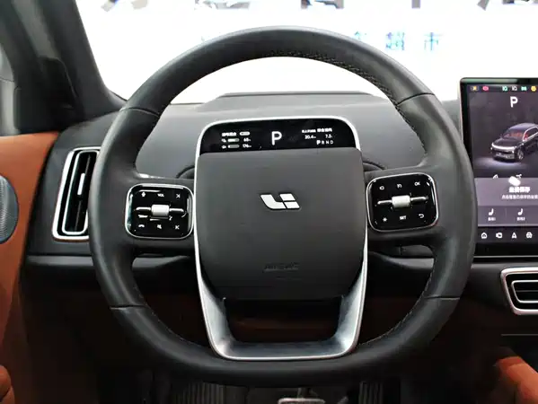 Li Auto L8 2024