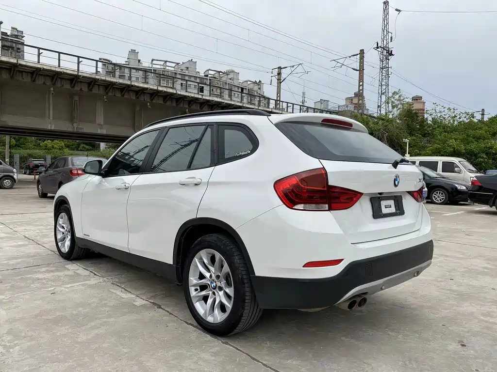 BMW X1 2016 — фото 13