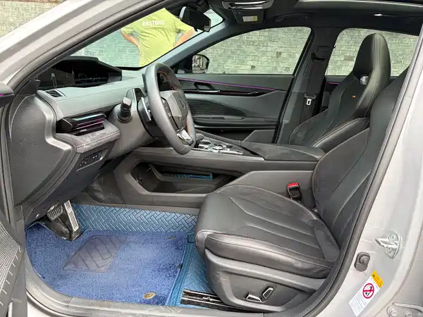 Changan UNI-V 2022