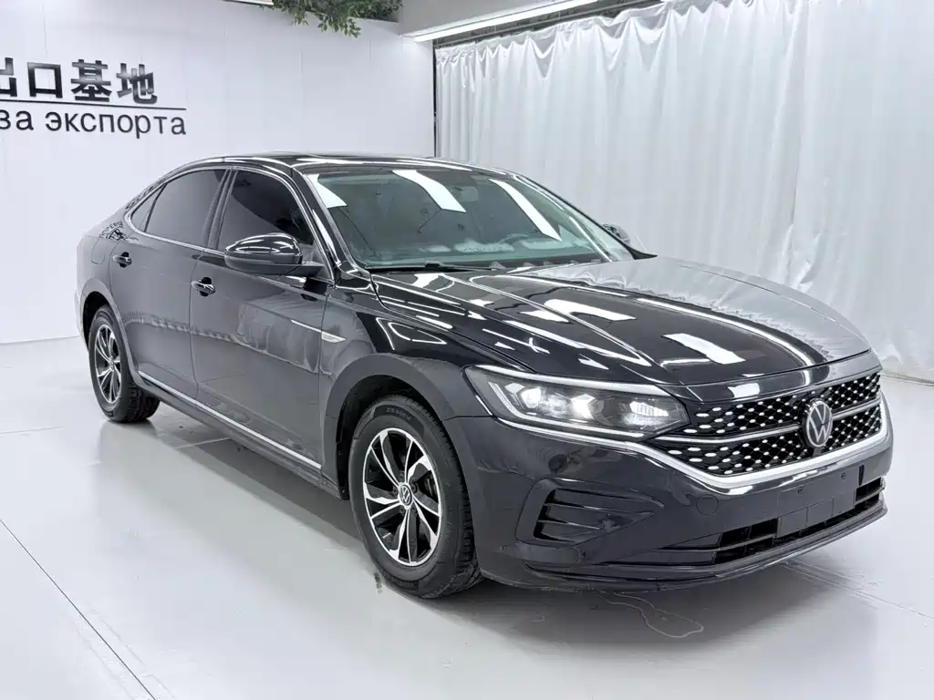 Volkswagen Passat 2023
