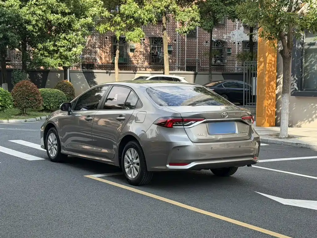 Toyota Corolla 2019 — фото 22