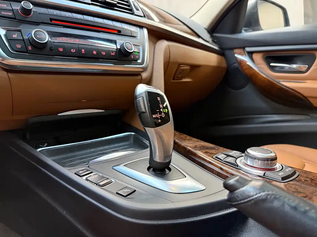 BMW 3 Series 2012