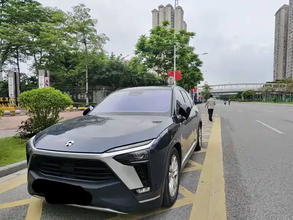 NIO ES8 2022
