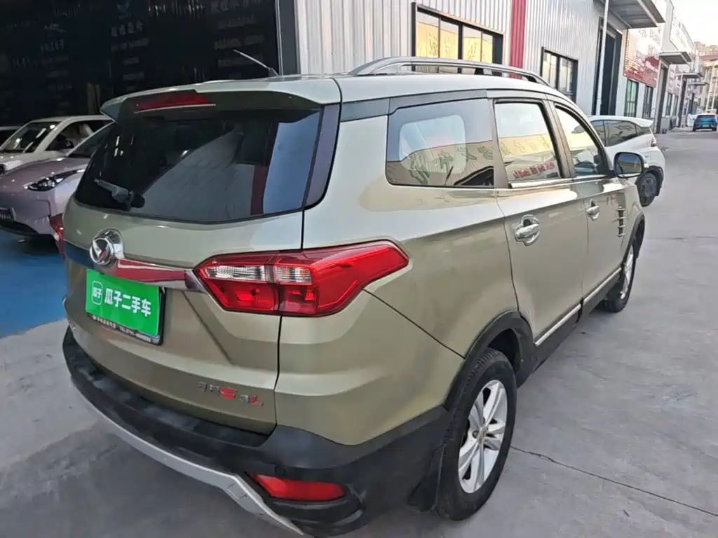 BAIC Huansu S3 2016 — фото 7