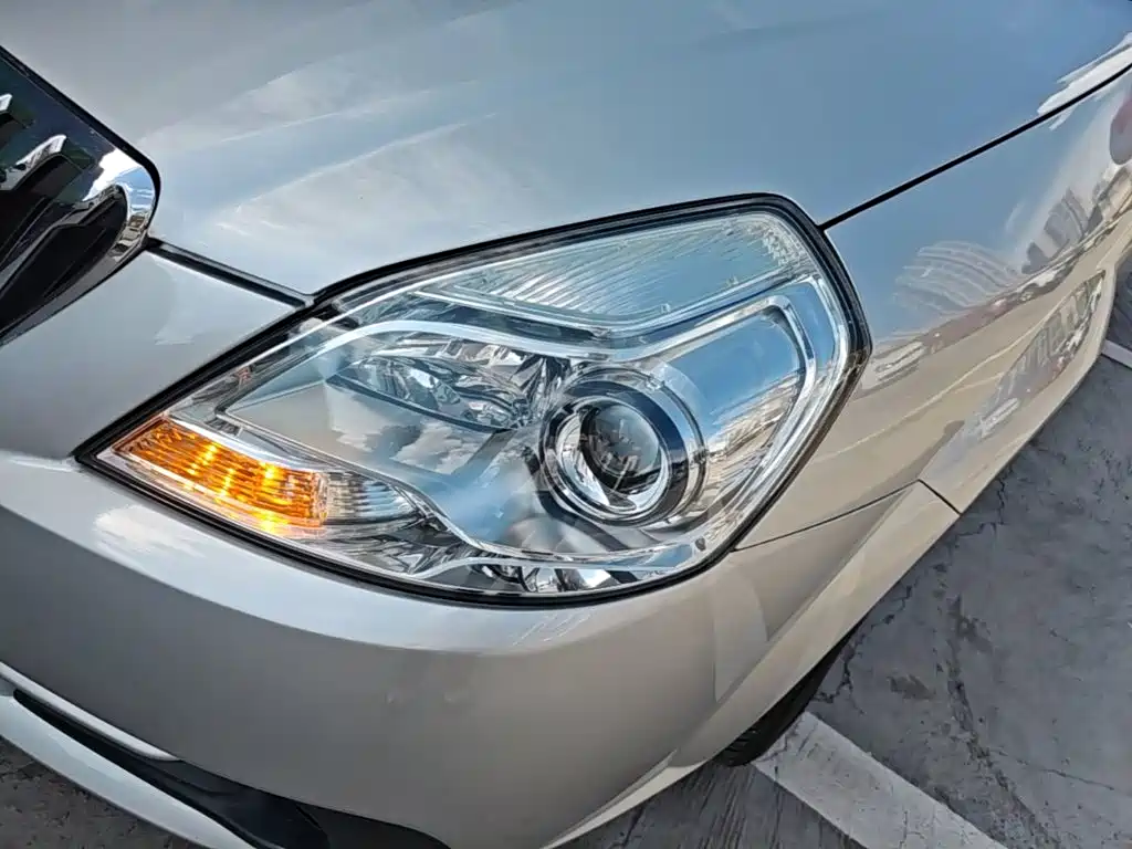 Buick Excelle 2014 — фото 24
