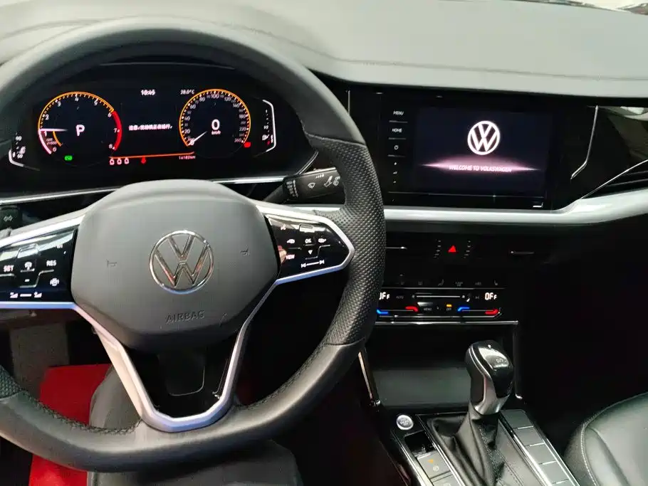 Volkswagen Passat 2023 — фото 12