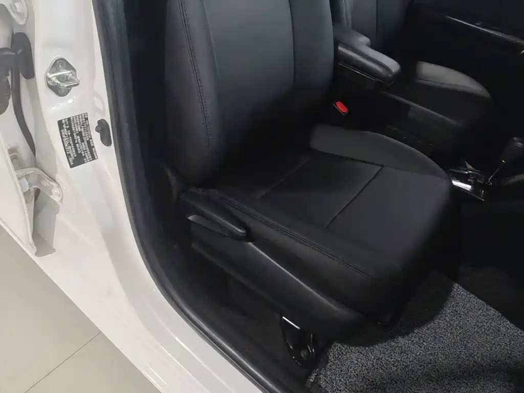 Toyota Vios FS 2019 — фото 25