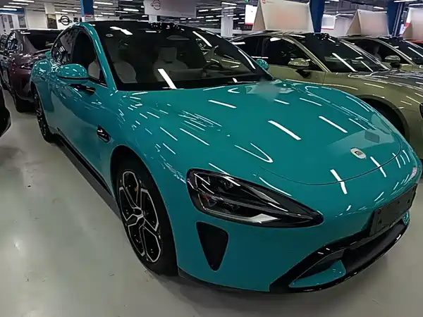 Xiaomi SU7 2025