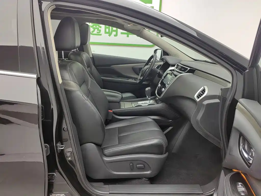 Nissan Murano 2018 — фото 23