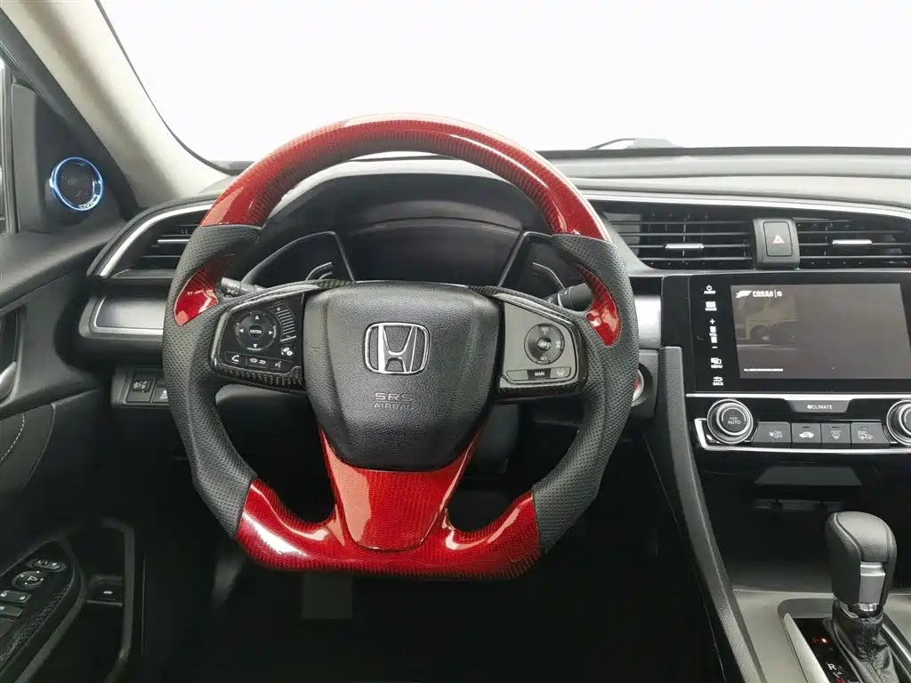 Honda Civic 2018 — фото 11