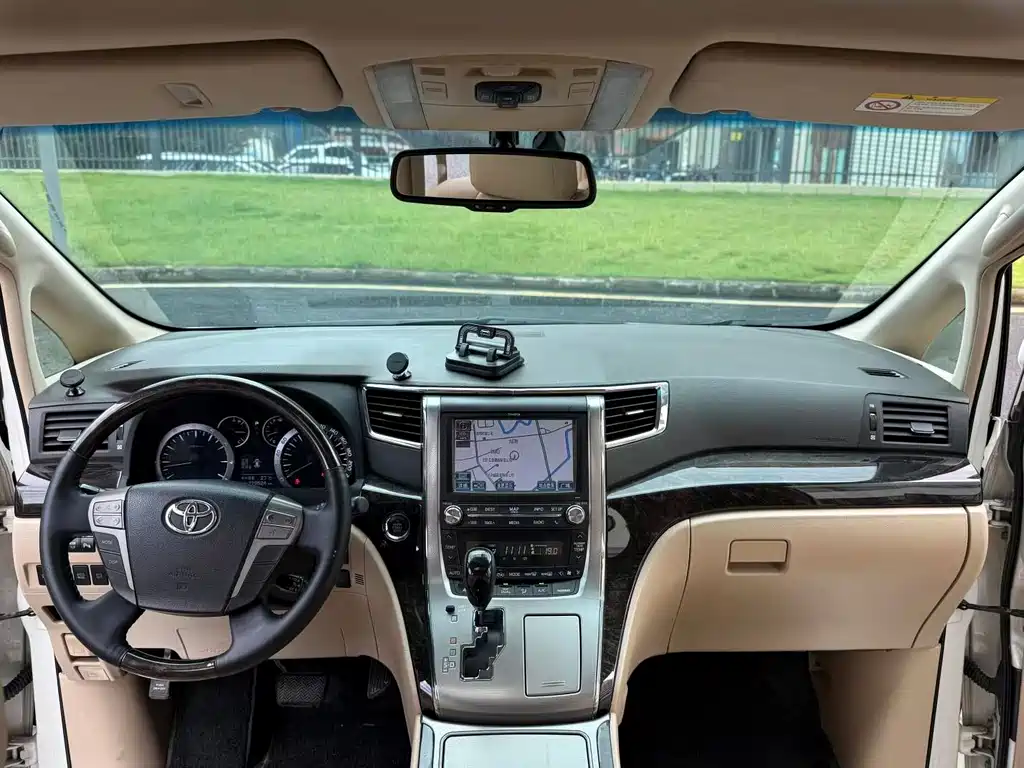 Toyota Alphard 2015 — фото 6