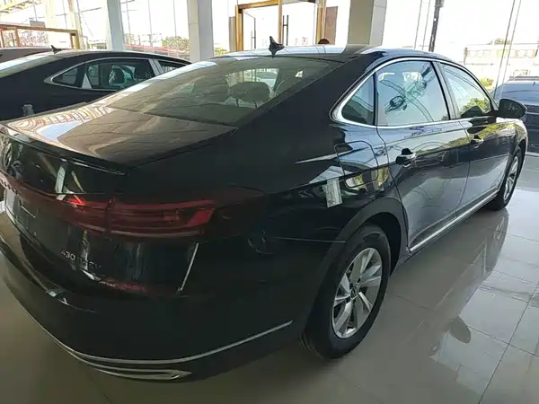 Volkswagen Passat Plug-In Hybrid 2026