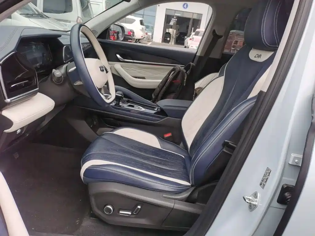 Geely Xingyue L 2023 — фото 15