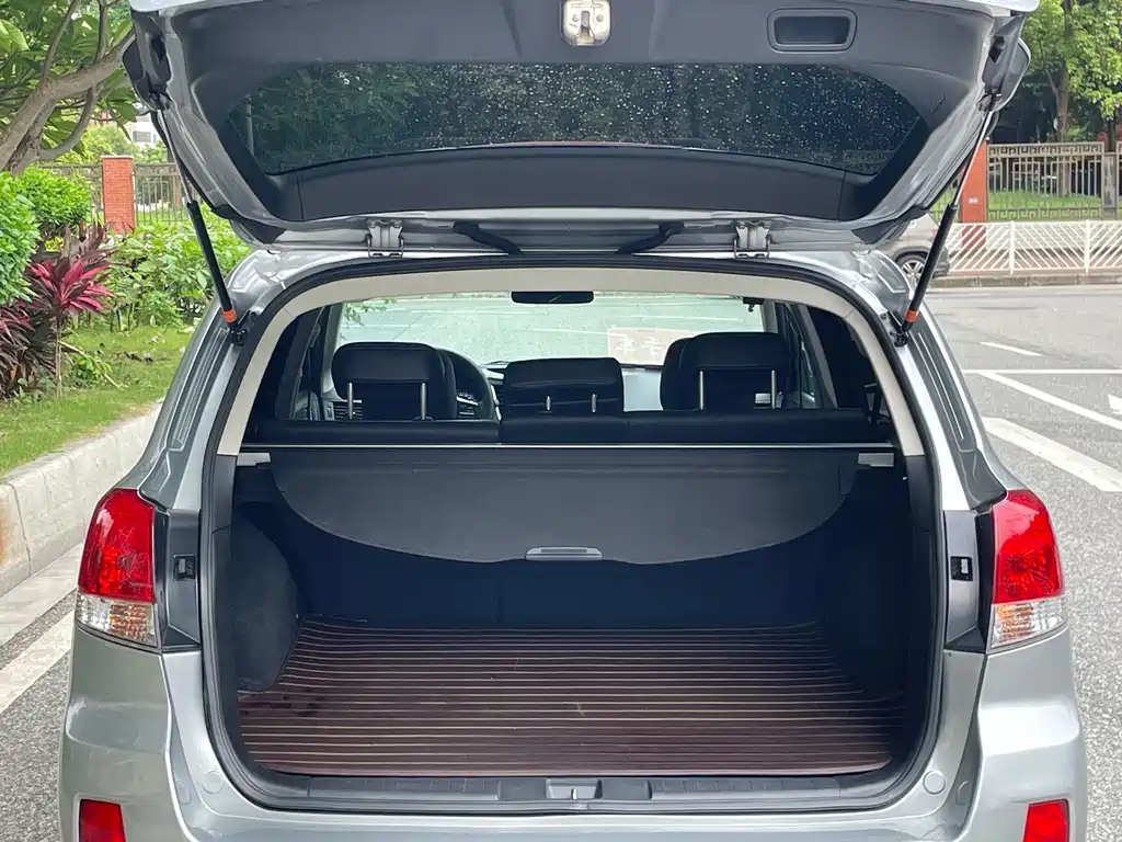 Subaru Outback 2014 — фото 18