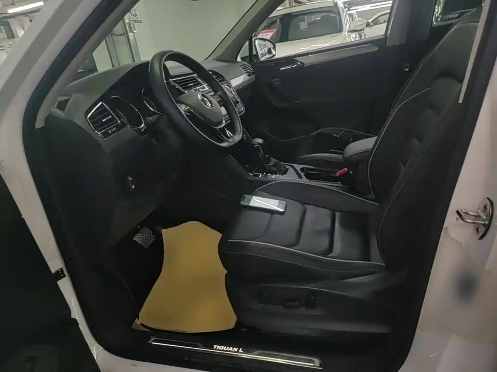 Volkswagen Tiguan L 2017 — фото 15