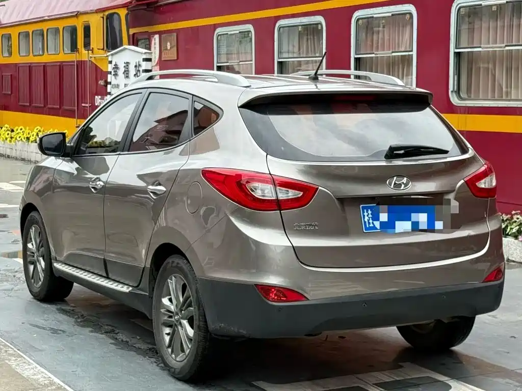 Hyundai ix35 2015 — фото 9
