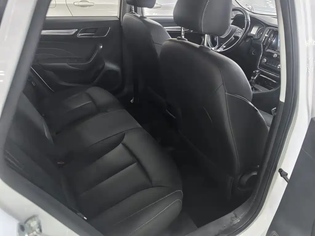Roewe i6 Classic 2018 — фото 4