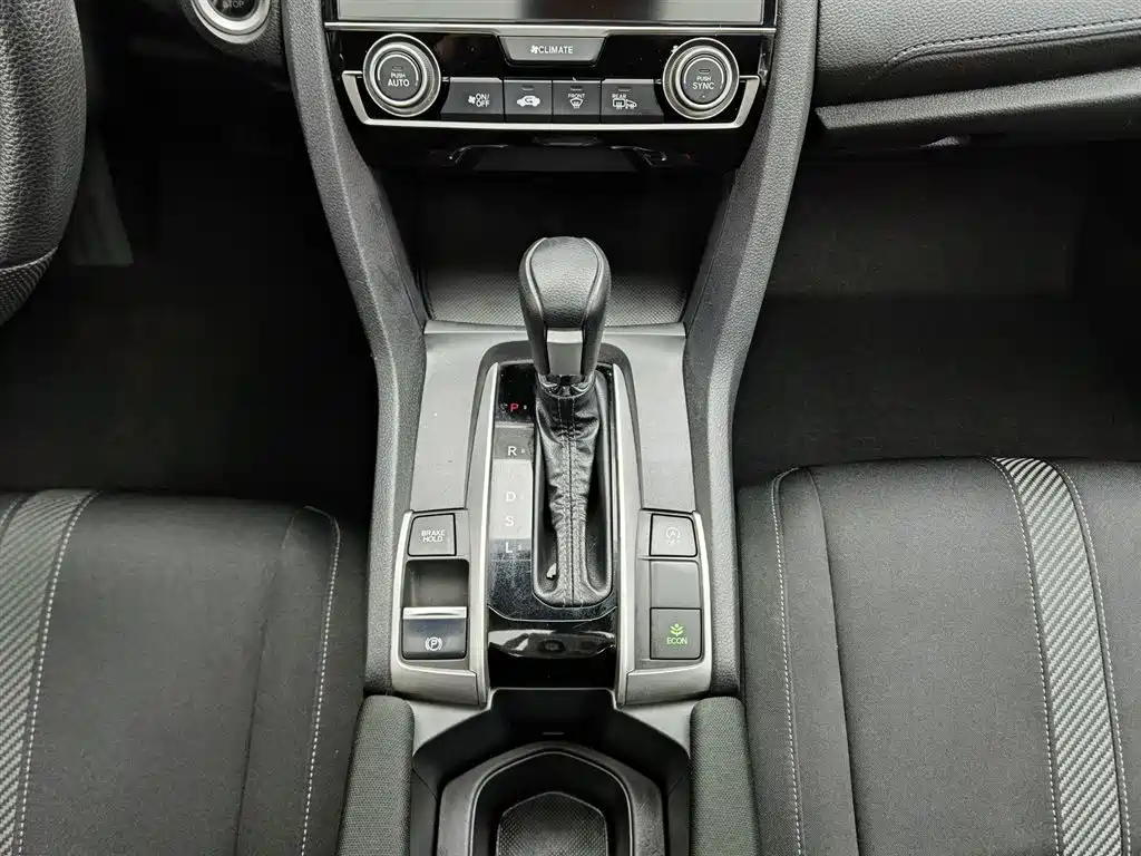 Honda Civic 2019 — фото 13