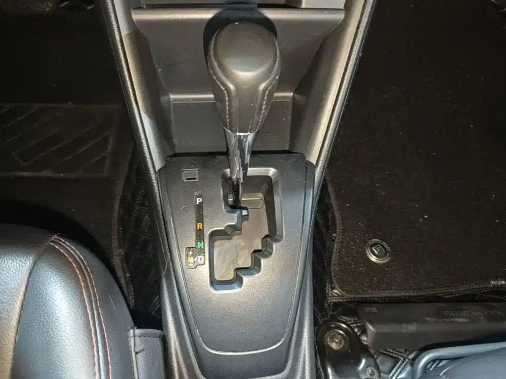 Toyota Yaris L 2019 — фото 14