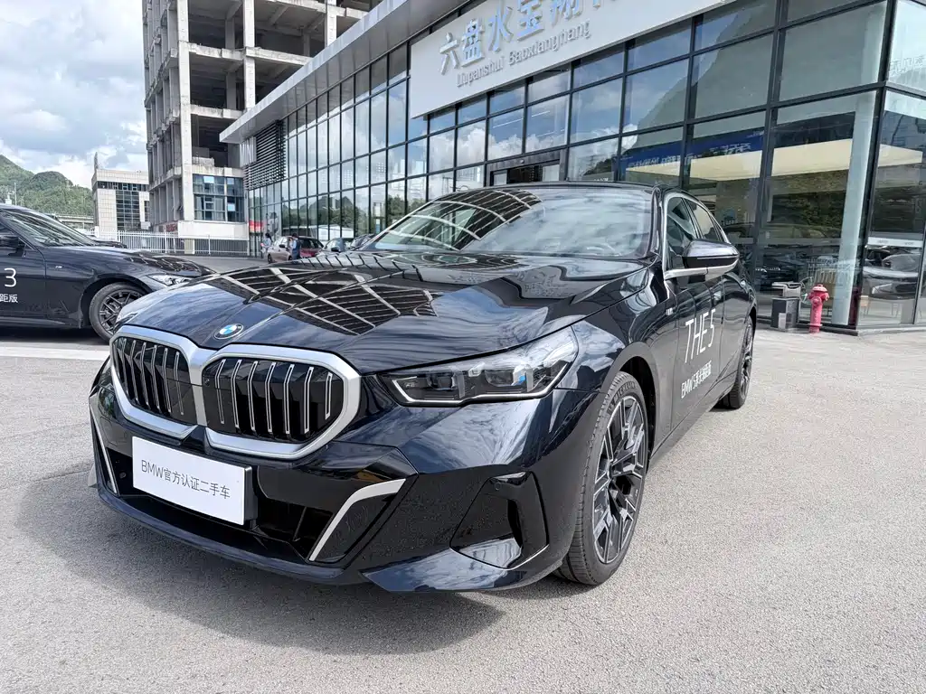 BMW 5 Series 2025