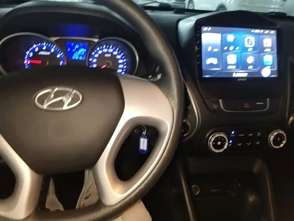 Hyundai ix35 2017 — фото 10