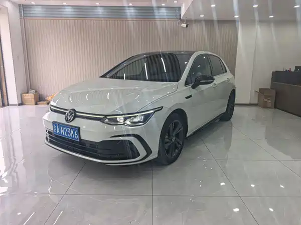 Volkswagen Golf 2023