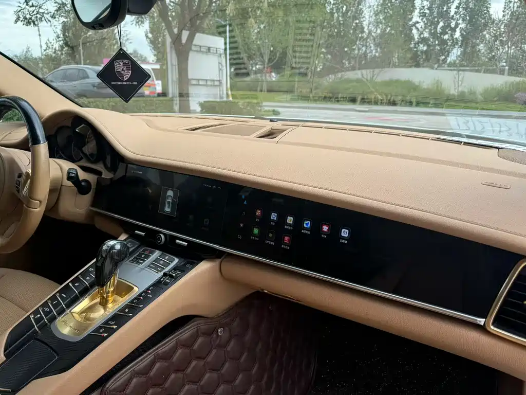 Porsche Panamera 2012