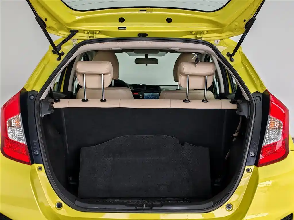 Honda Fit 2016 — фото 16