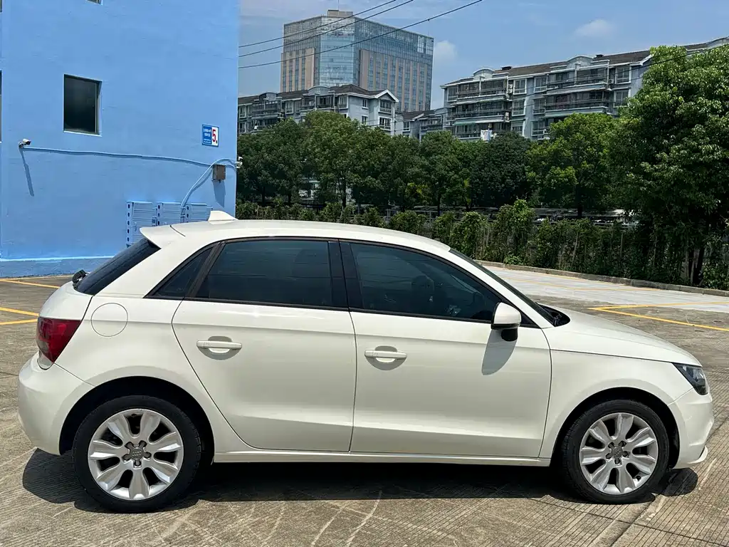 Audi A1 2012
